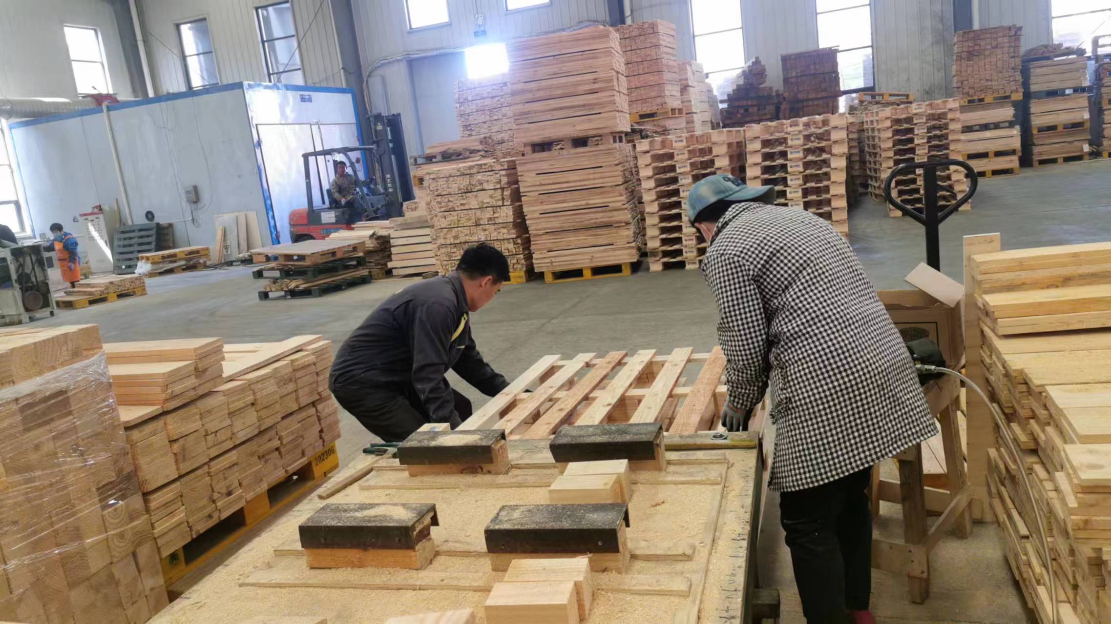 山東木托盤廠家的制造工藝流程