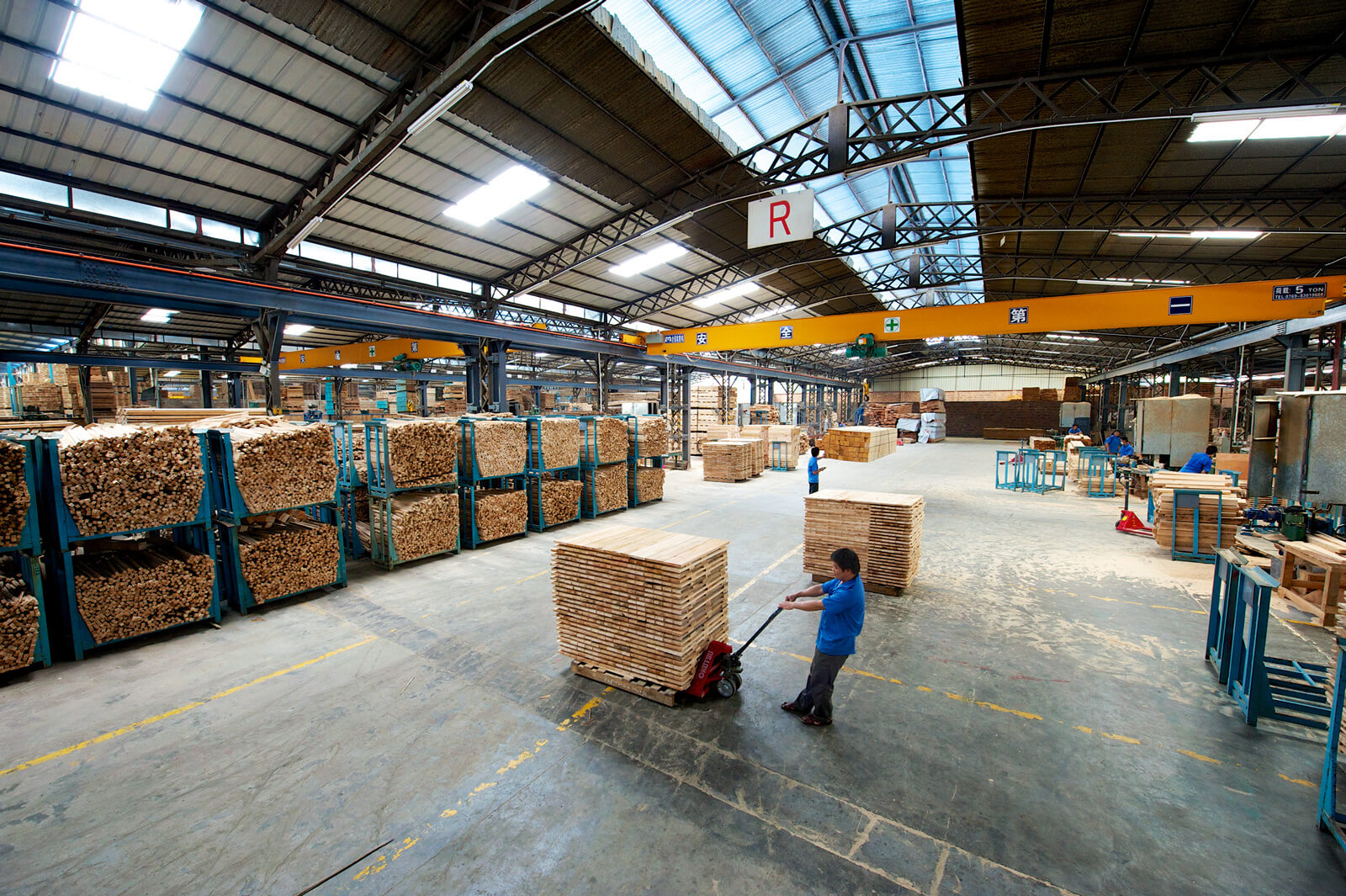 木托盤在其他行業(yè)的應(yīng)用